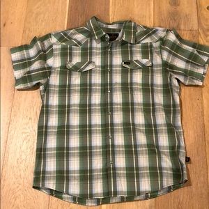 Howler Bros short sleeve plaid shirt. Size large.